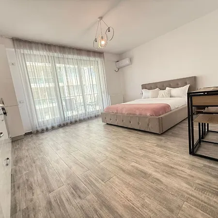 Holidays Vibes Mamaia Nord *